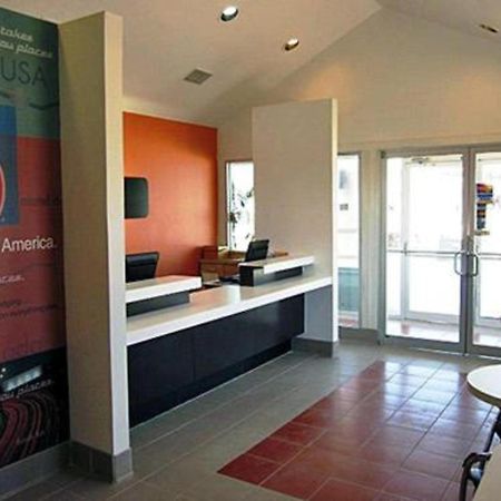 Motel 6 Seguin Tx Exterior photo