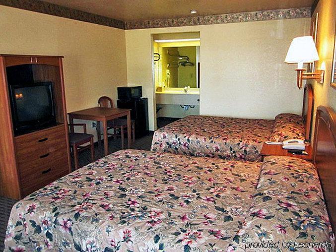 Motel 6 Seguin Tx Exterior photo